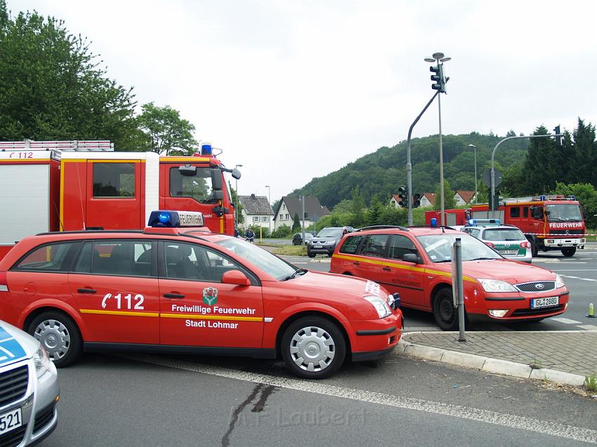 Schwerer Unfall mit Reisebus Lohmar Donrather Dreieck P349.JPG